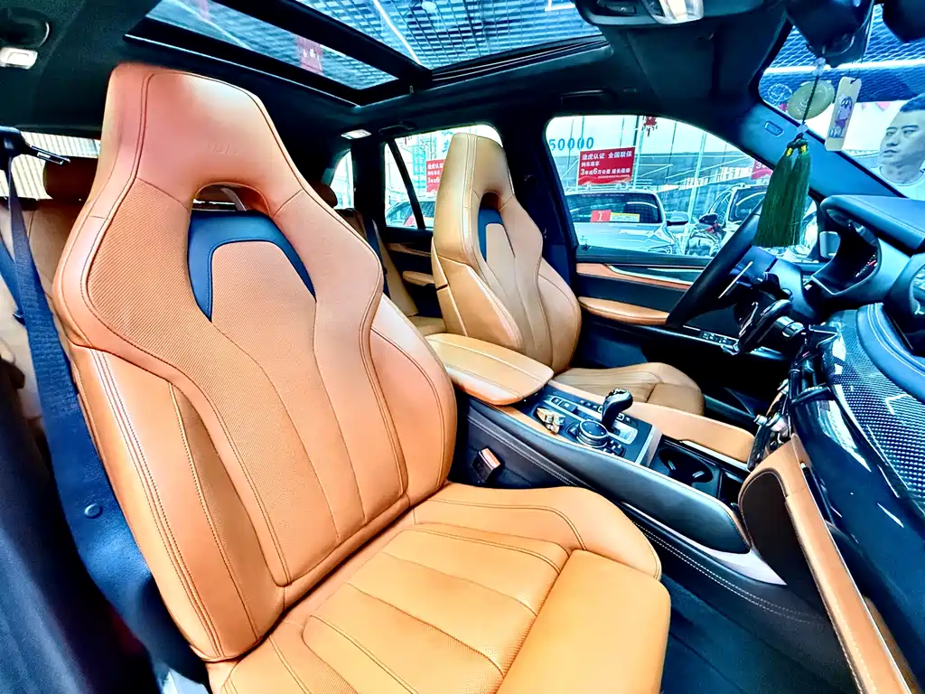 BMW X5 M 2016 — фото 16