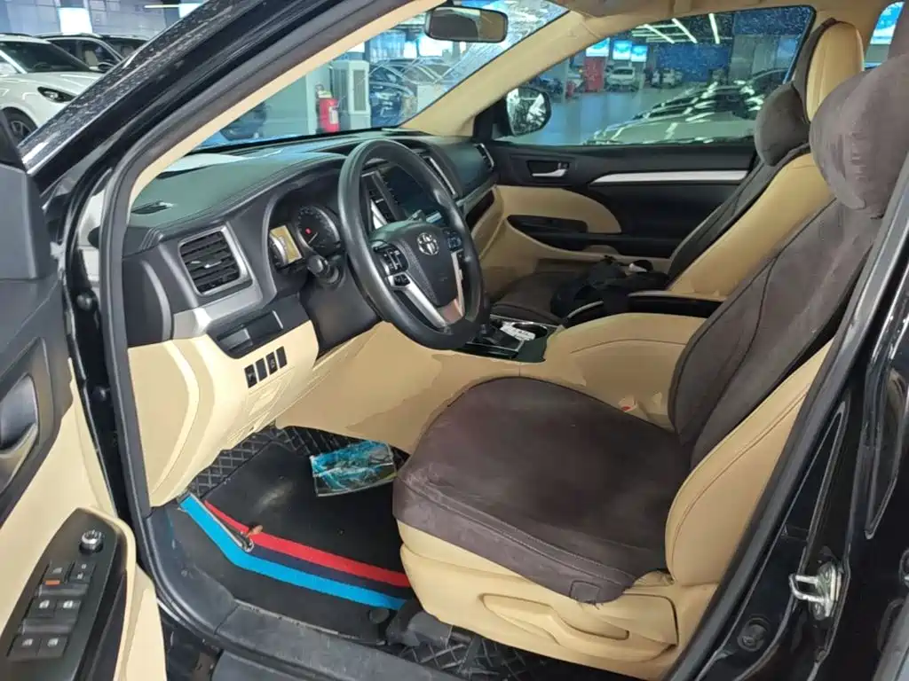 Toyota Highlander 2019 — фото 15