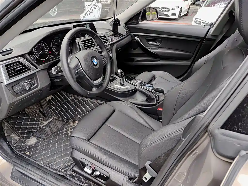 BMW 3 Series GT 2018 — фото 7