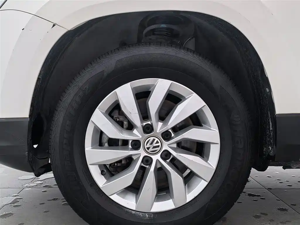 Volkswagen Tharu 2019 — фото 17