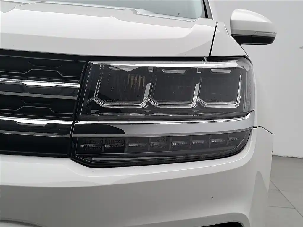 Volkswagen Tharu 2019