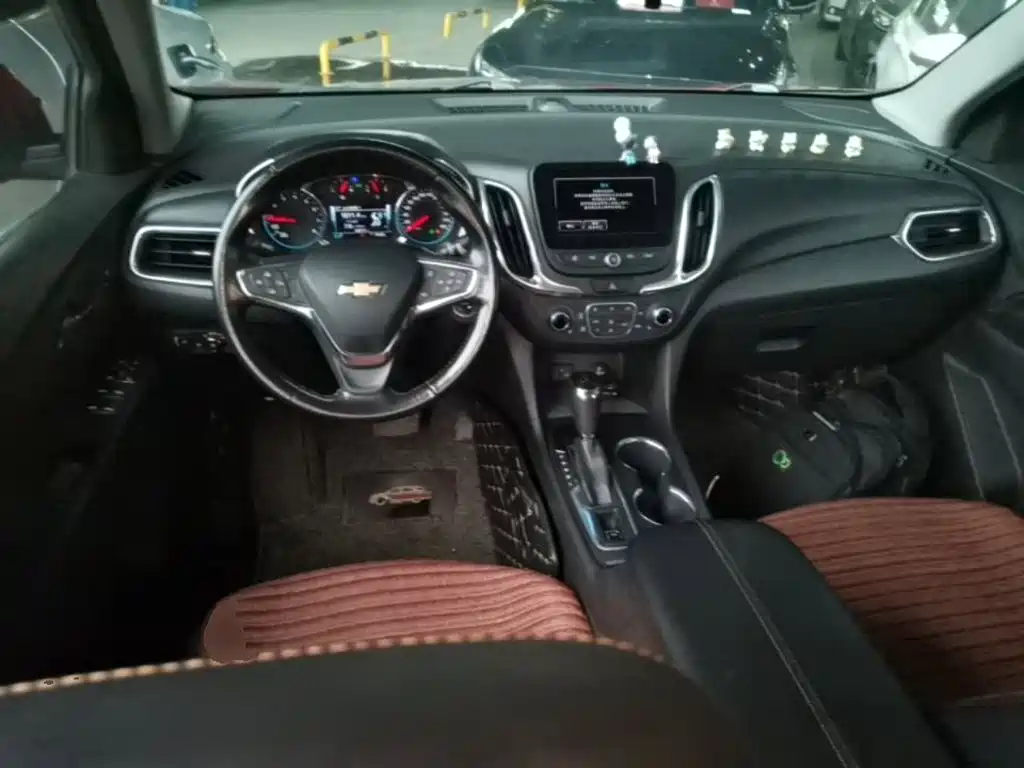 Chevrolet Equinox 2017 — фото 10