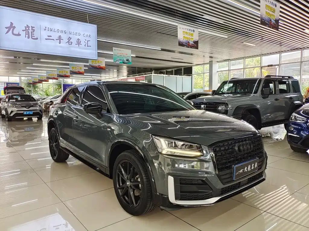Audi Q2L 2019
