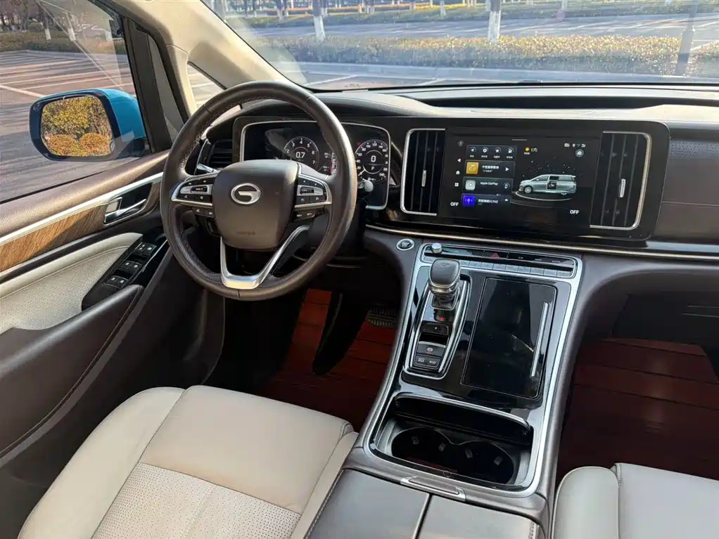 GAC Motor Trumpchi M8 2022 — фото 8