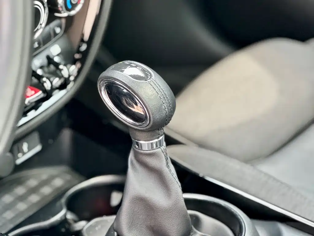 MINI Clubman 2019 — фото 32