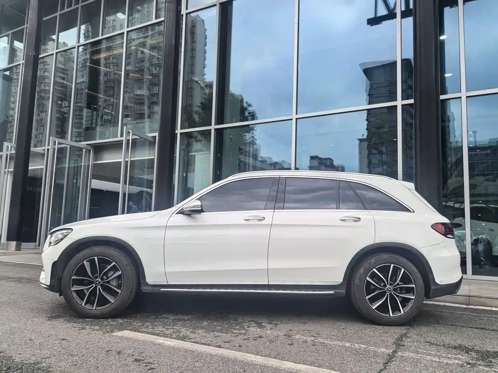 Mercedes-Benz GLC 2022 — фото 3