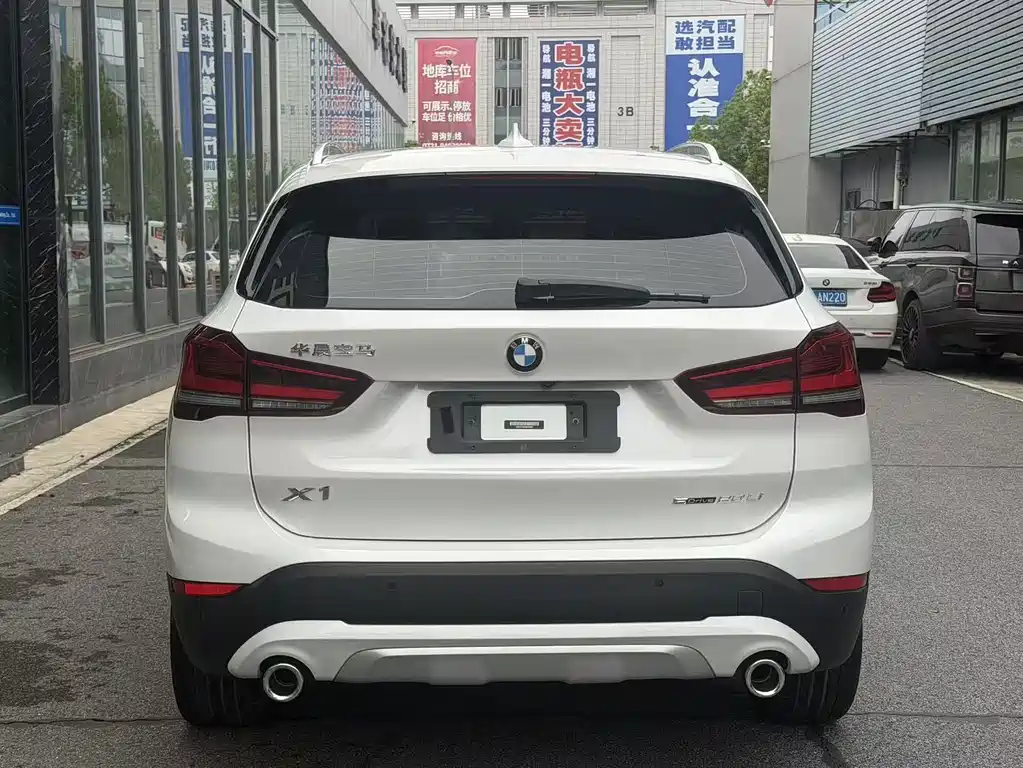 BMW X1 2022 — фото 11