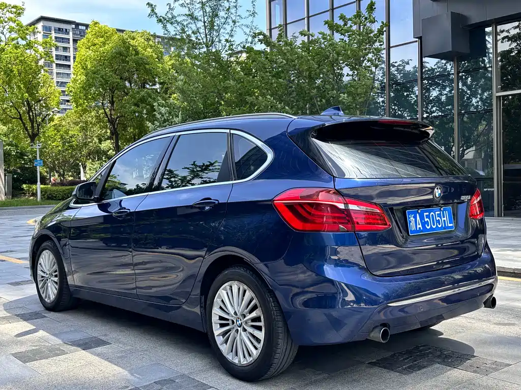BMW 2 Series Active Tourer 2015 — фото 6