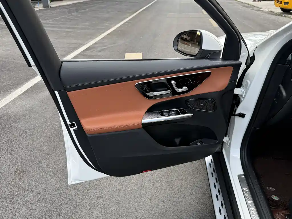 Mercedes-Benz GLC 2024