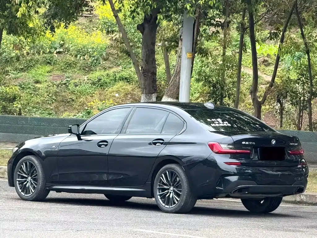 BMW 3 Series 2022 — фото 7