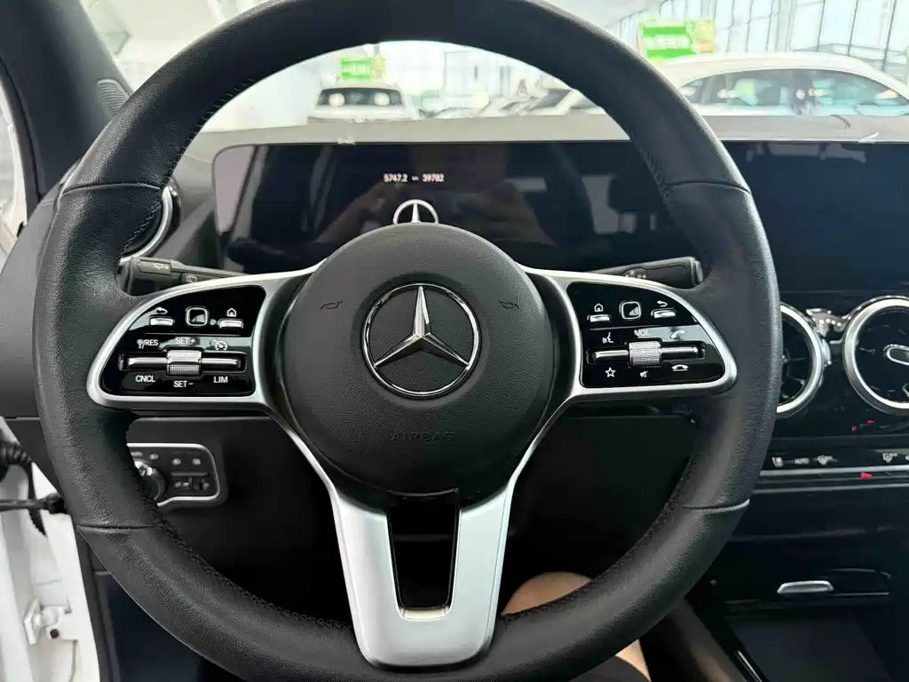 Mercedes-Benz GLA 2022 — фото 18