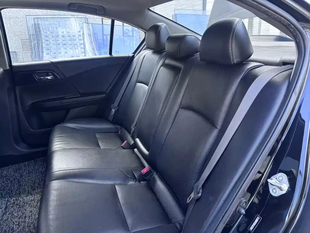 Honda Accord 2018 — фото 21