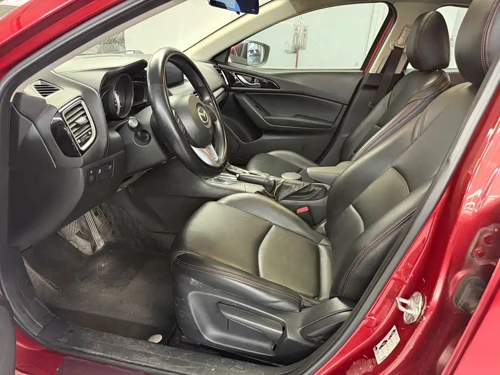 Mazda 3 Angkesela 2015