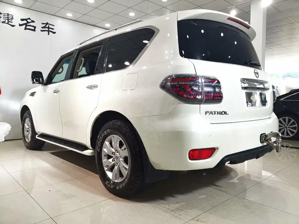 Nissan Patrol 2016 — фото 24