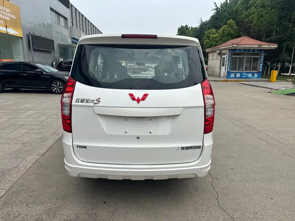 Wuling Hongguang 2018 — фото 4