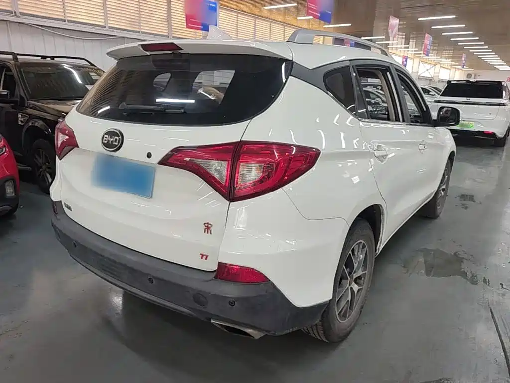 BYD Song 2016
