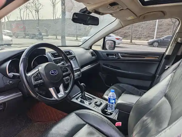 Subaru Outback 2016