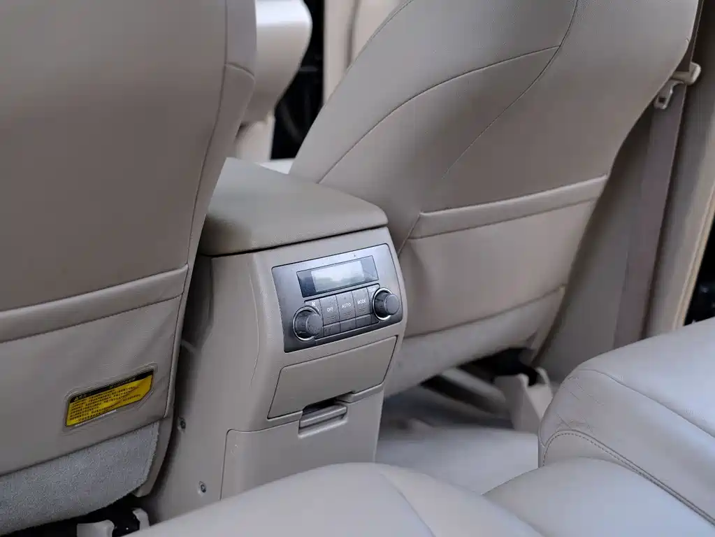 Toyota Highlander 2010 — фото 41