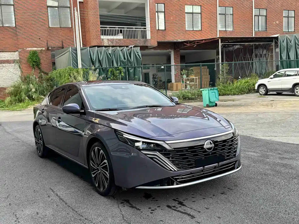 Nissan Teana 2025