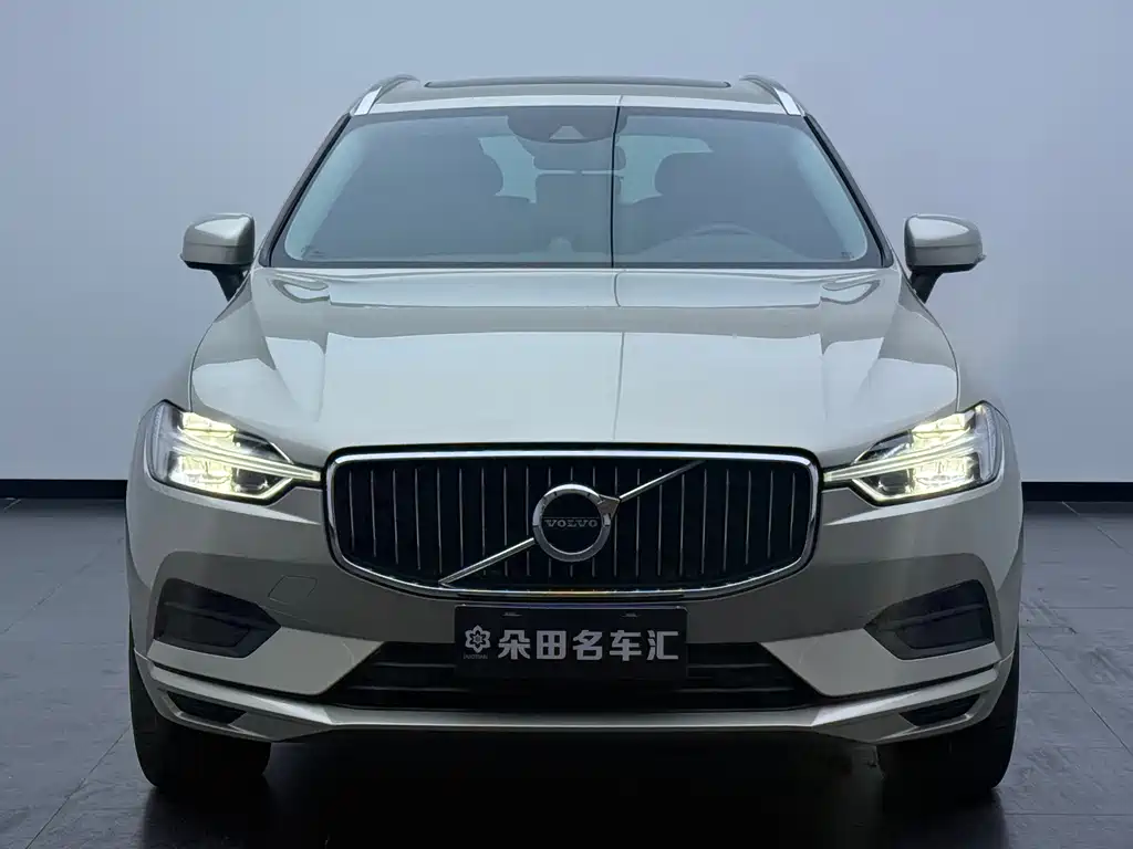 Volvo XC60 2018 — фото 2