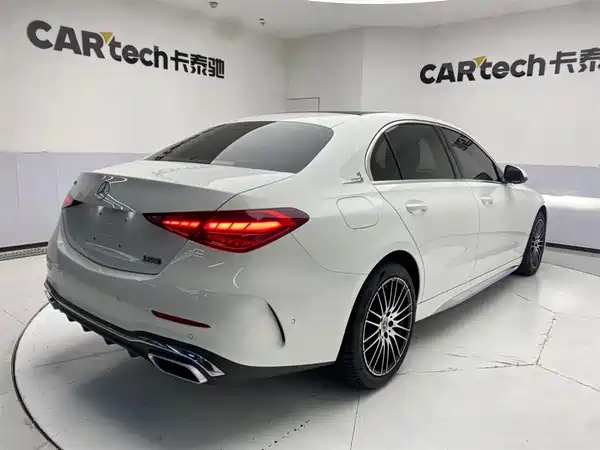 Mercedes-Benz C-Class 2024