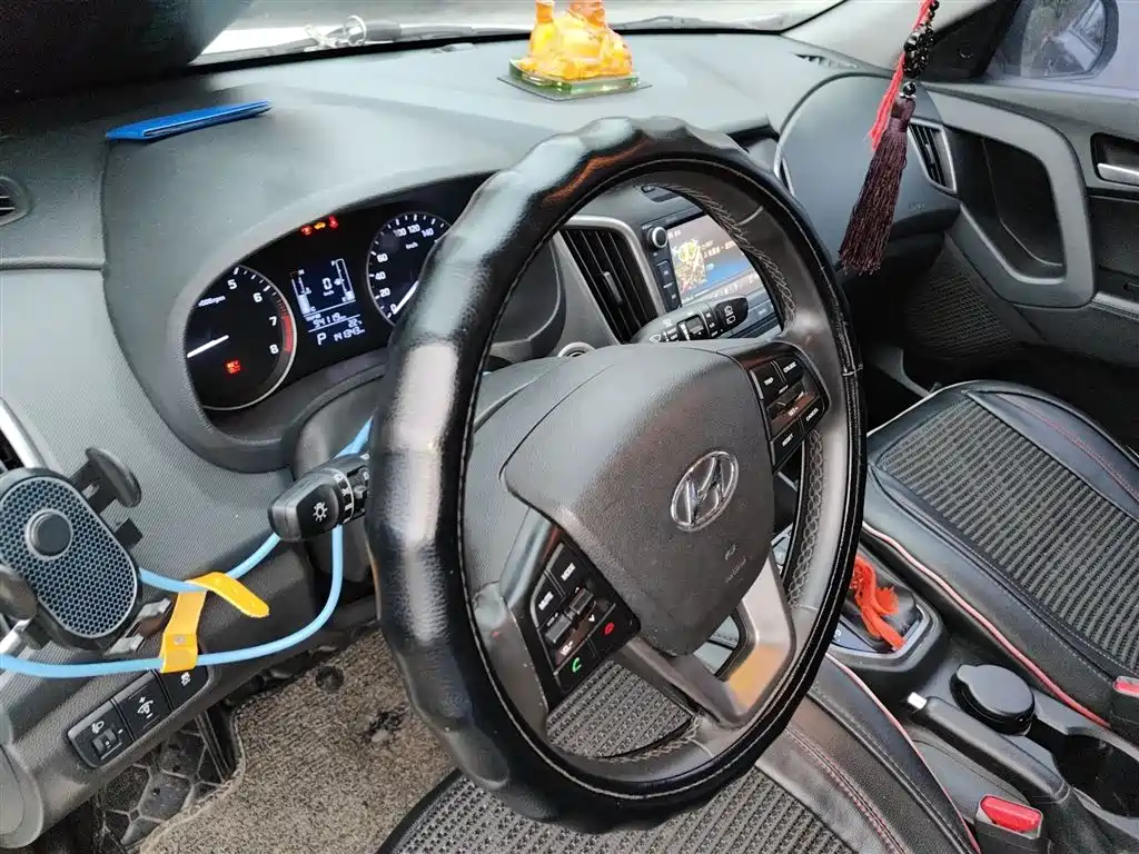 Hyundai ix25 2016 — фото 3