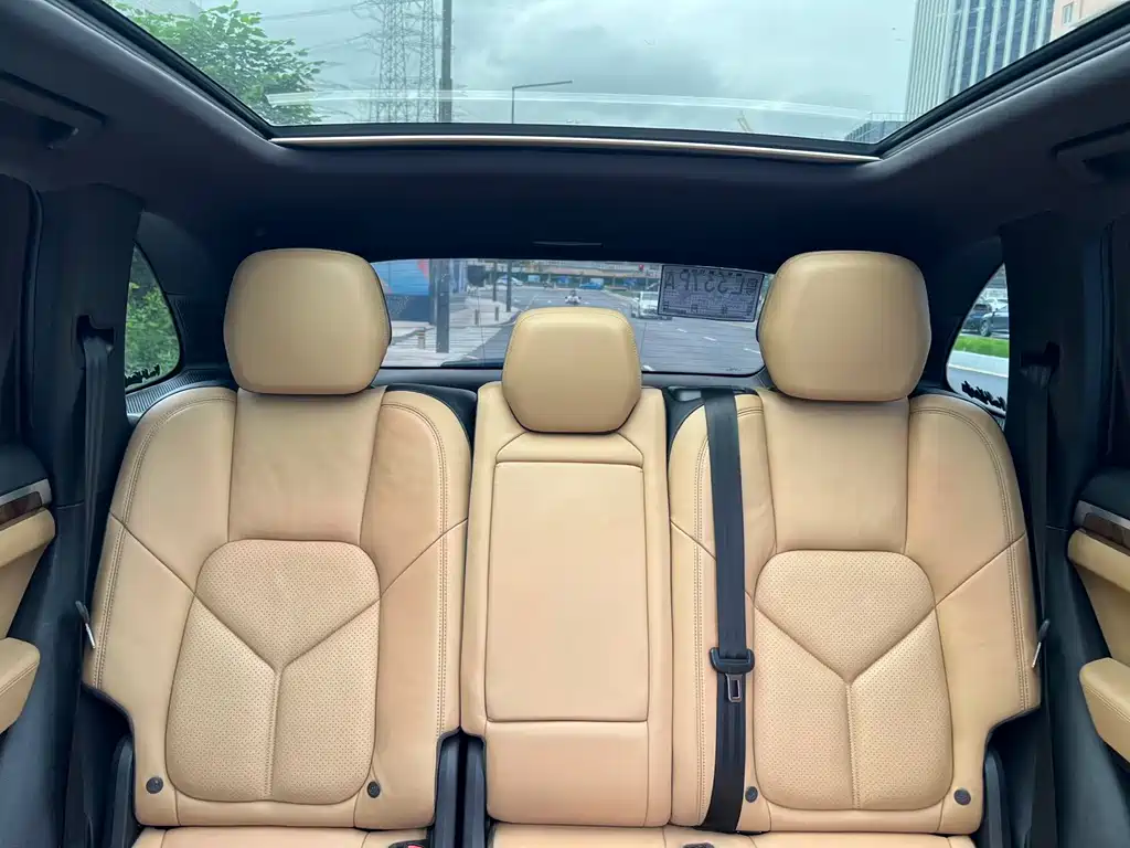 Porsche Cayenne 2015 — фото 19