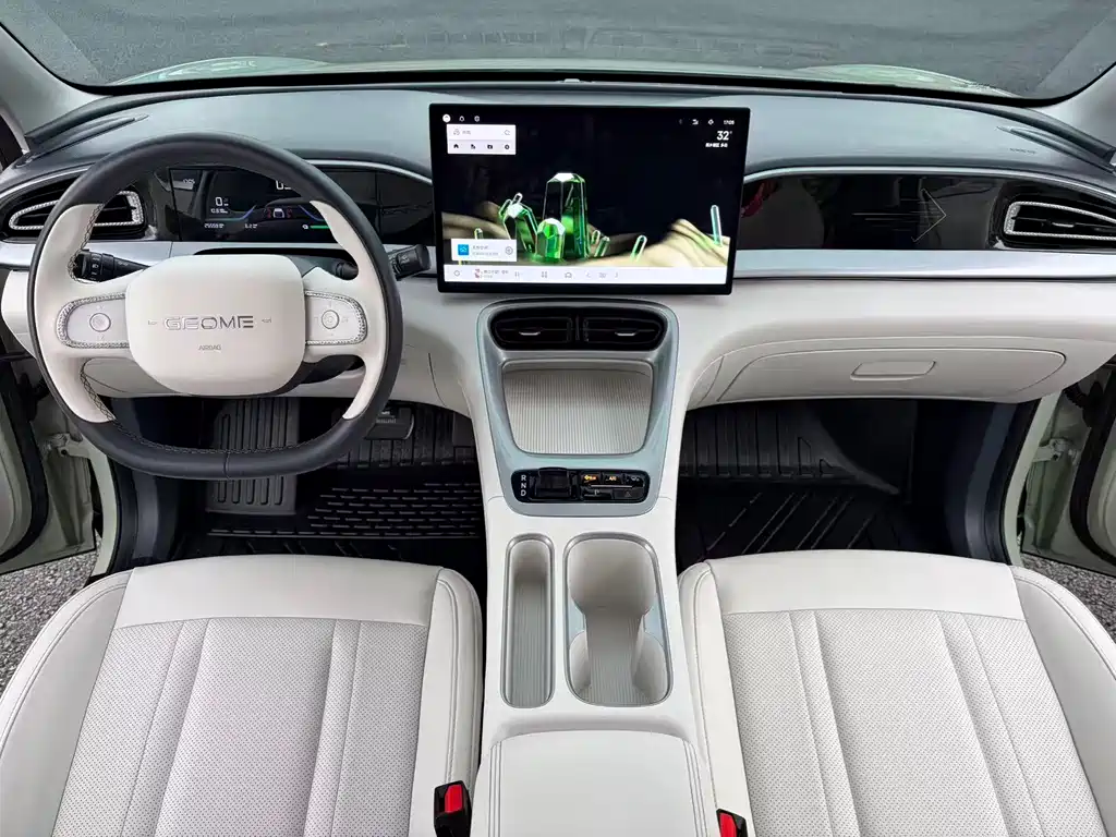 Geely Galaxy Starwish 2024 — фото 12