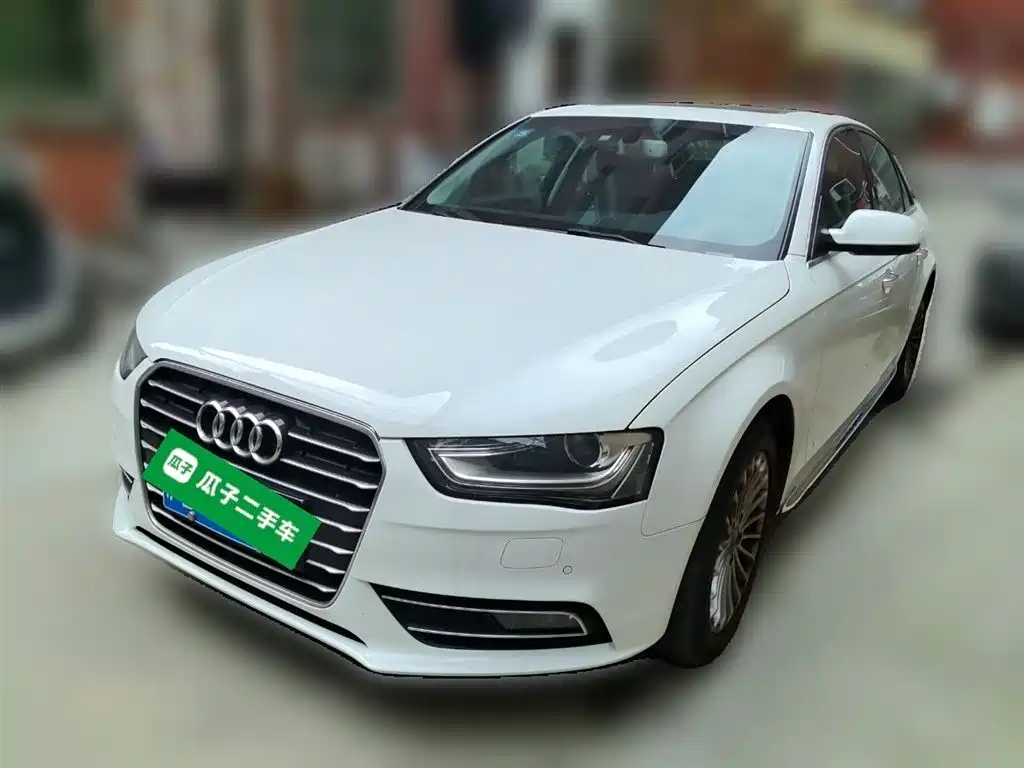 Audi A4L 2017 — фото 1