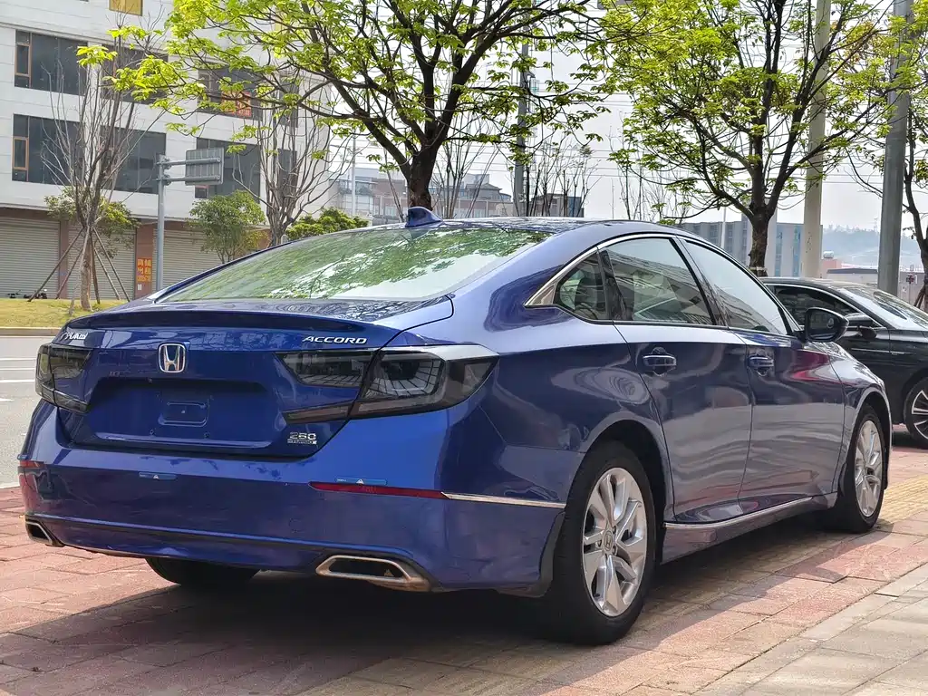 Honda Accord 2019 — фото 7