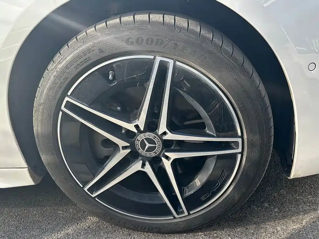 Mercedes-Benz C-Class 2022 — фото 10