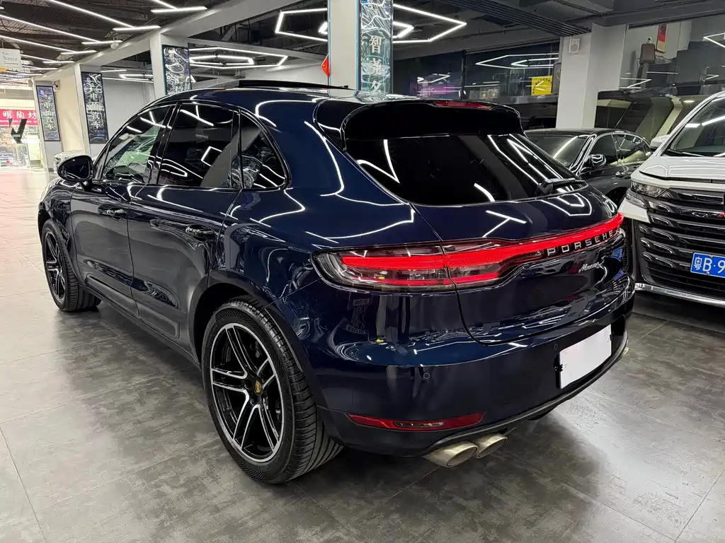 Porsche Macan 2021 — фото 16