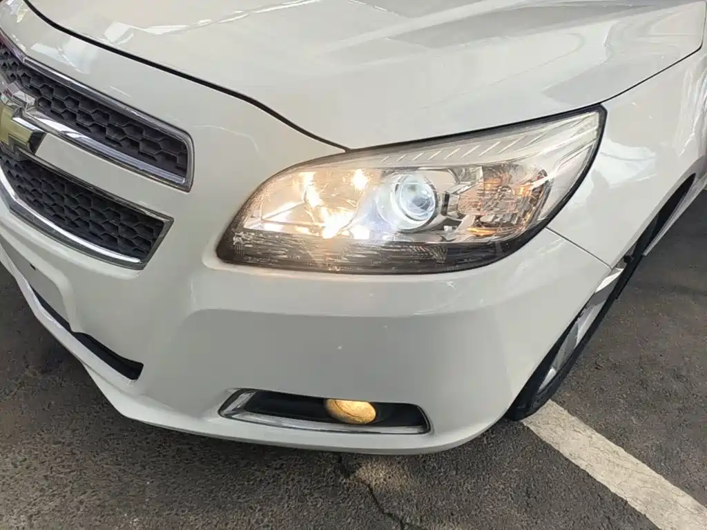 Chevrolet Malibu 2014 — фото 24