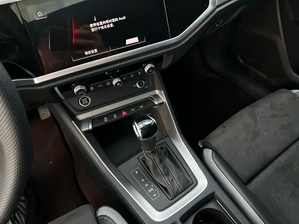 Audi Q3 2022 — фото 15