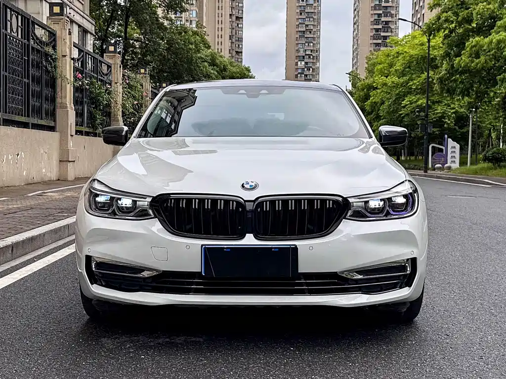 BMW 6 Series GT 2019 — фото 2