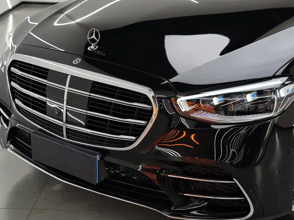 Mercedes-Benz S-Class 2024