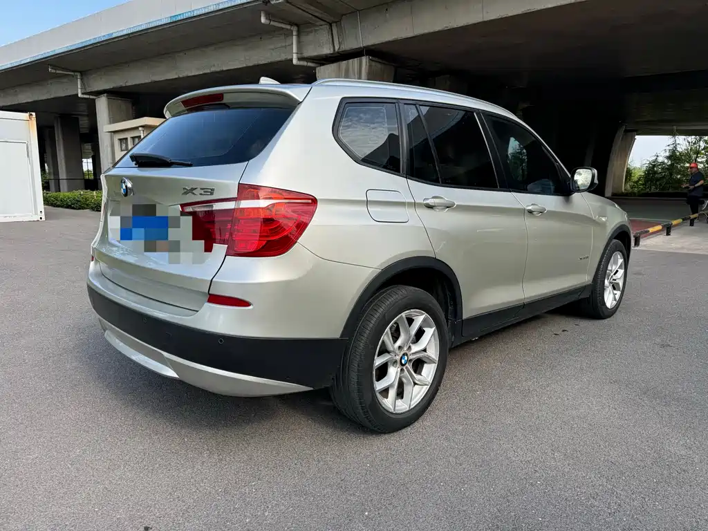 BMW X3 2011 — фото 4