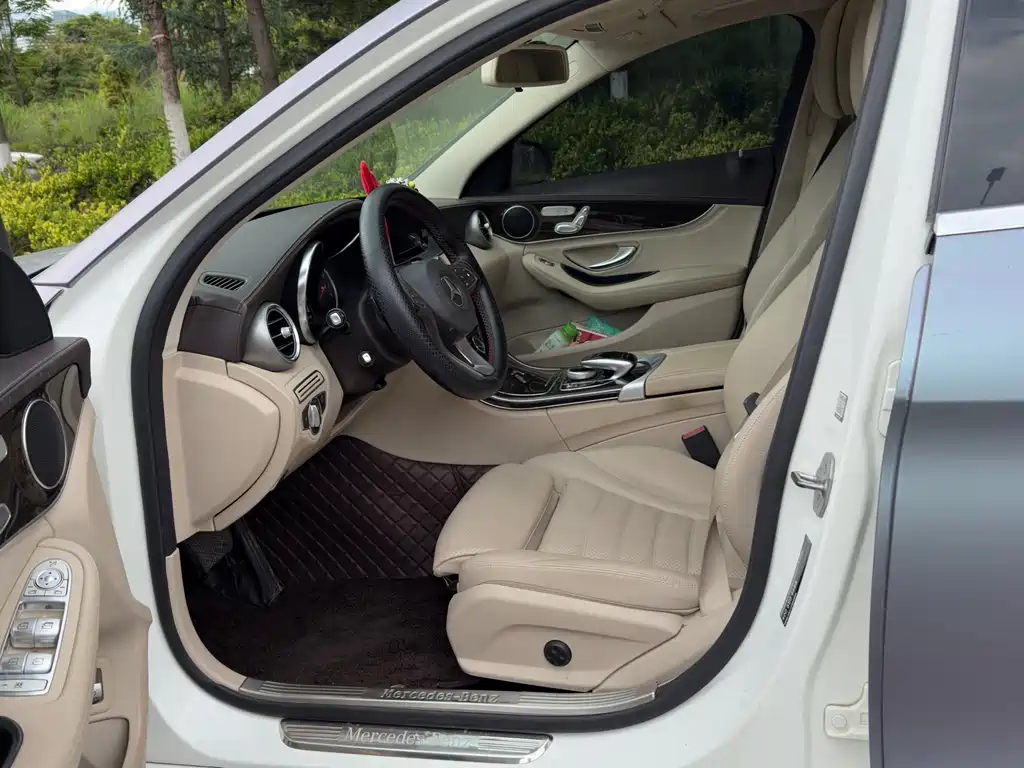 Mercedes-Benz C-Class 2017