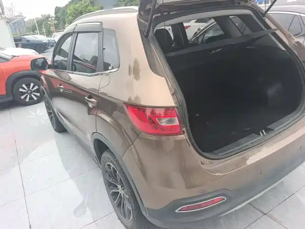 FAW Senya R7 2016