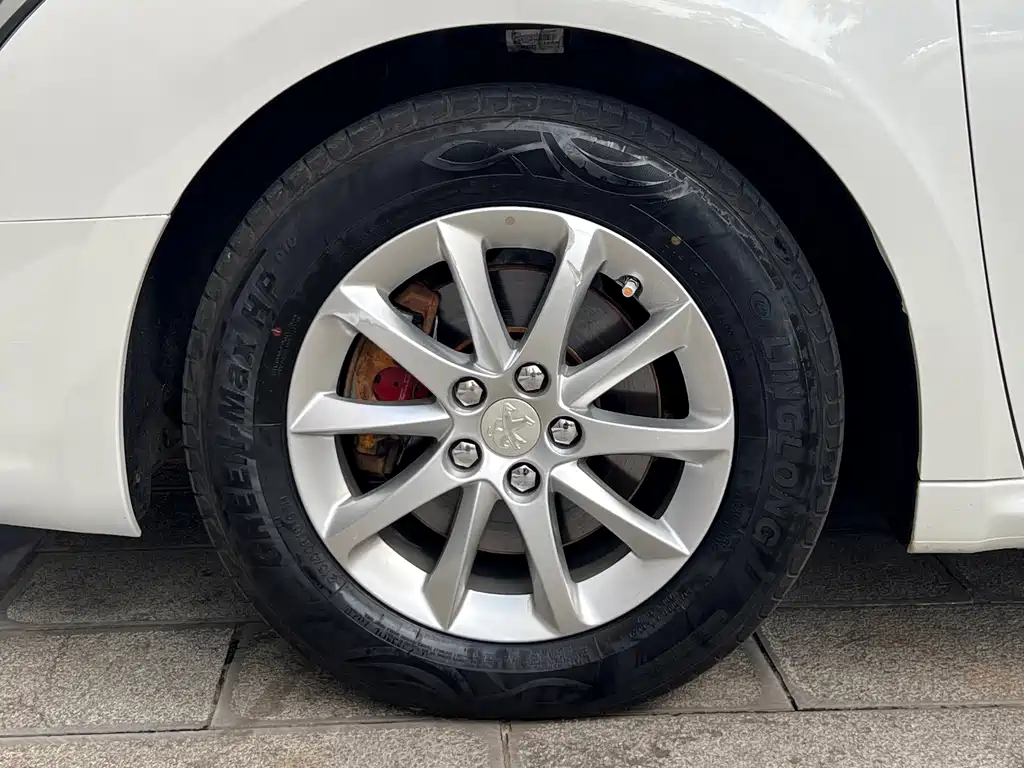 Peugeot 508 2017 — фото 19