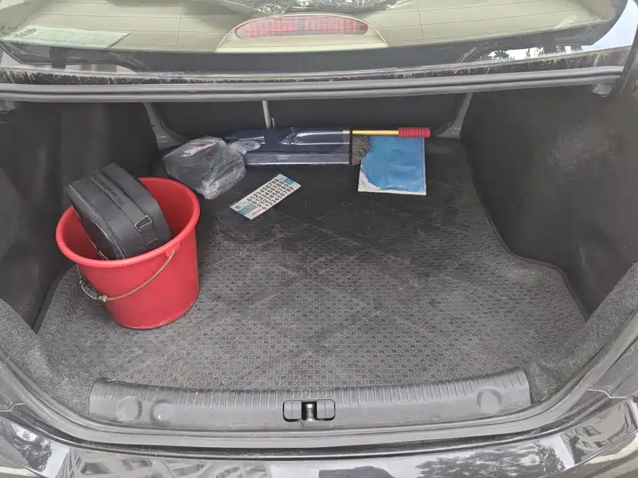Volkswagen Lavida 2012