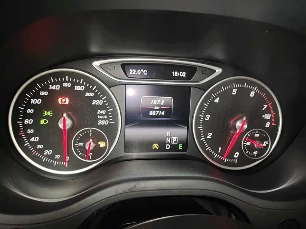 Mercedes-Benz B-Class 2015 — фото 12