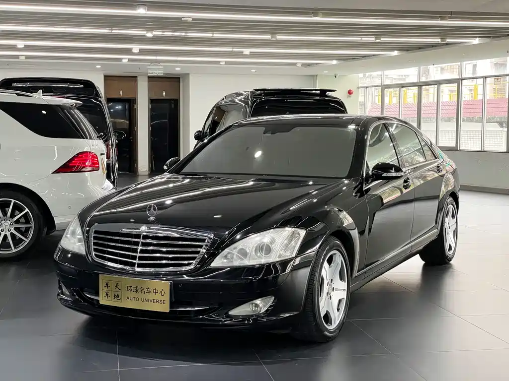 Mercedes-Benz S-Class 2009 — фото 1