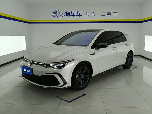 Volkswagen Golf 2021