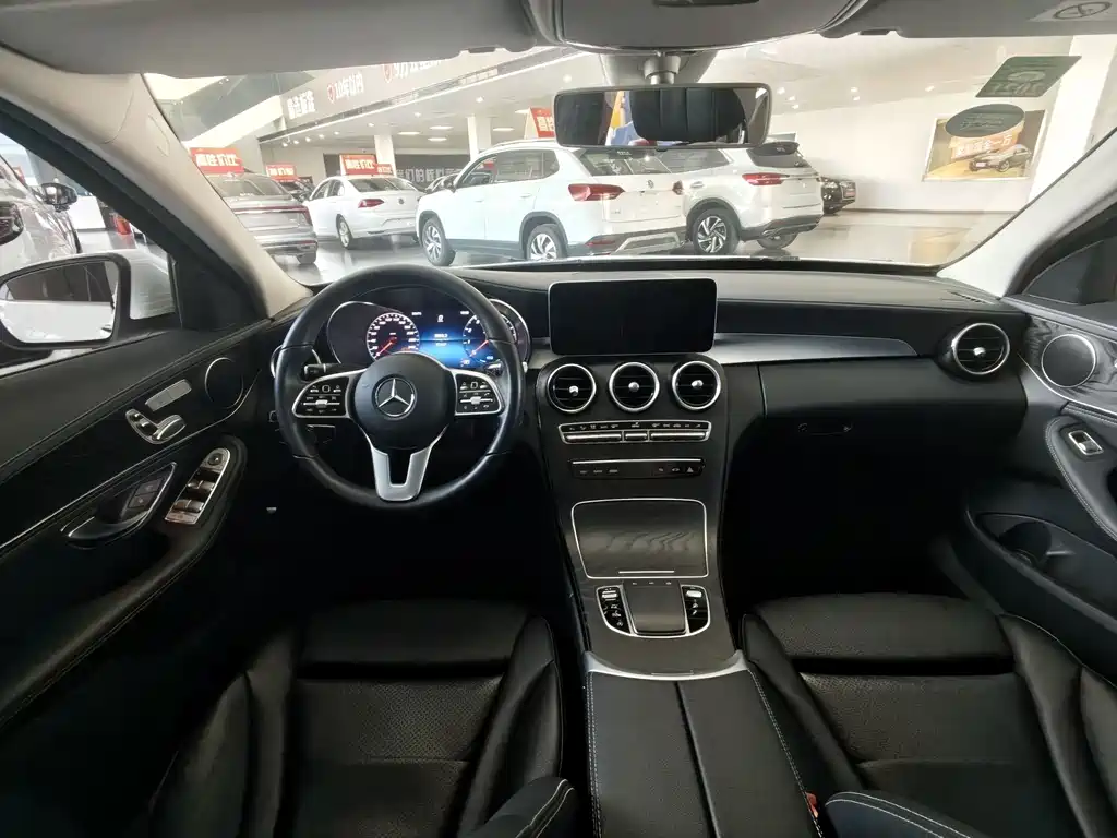 Mercedes-Benz C-Class 2019 — фото 9