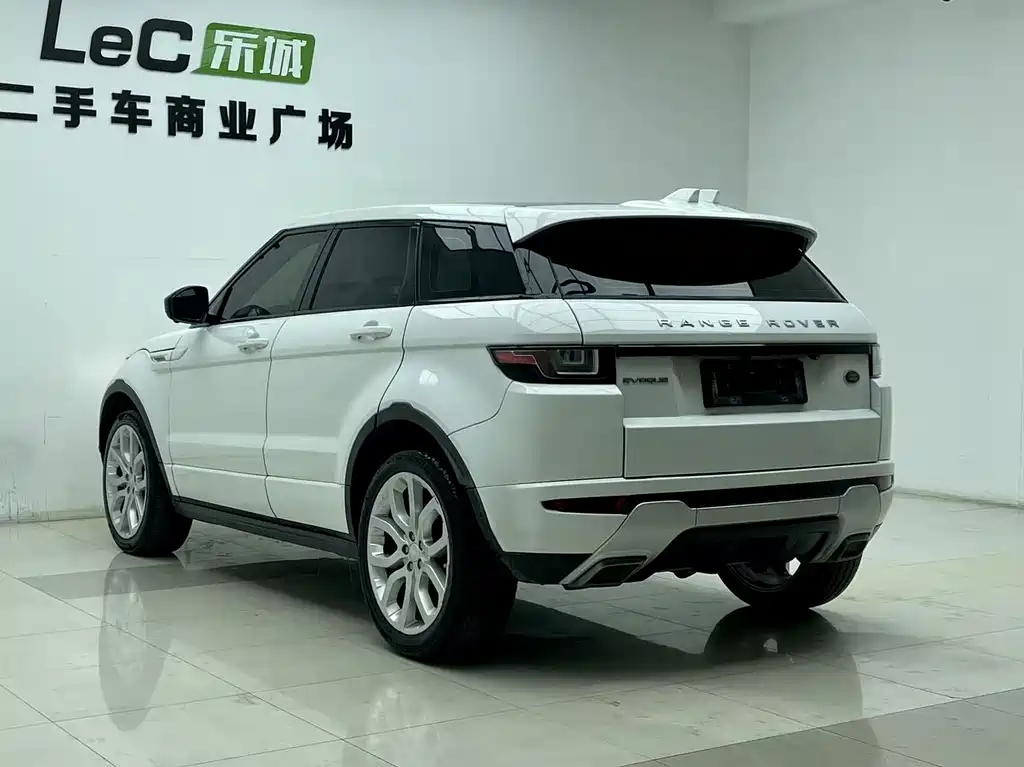 Land Rover Evoque 2018 — фото 14