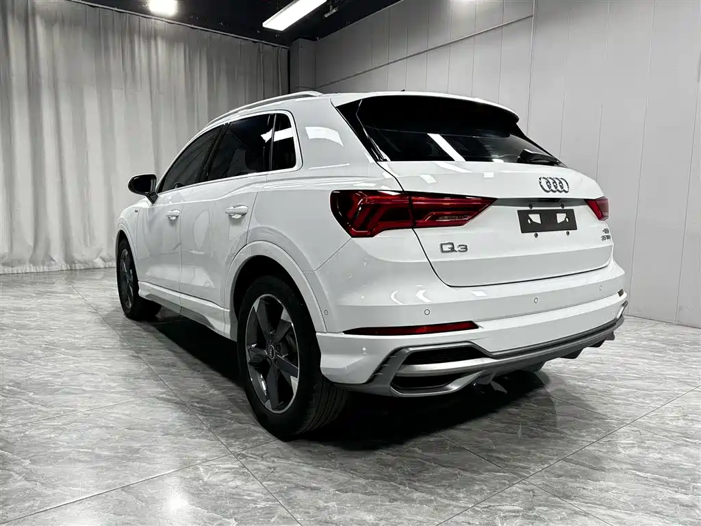 Audi Q3 2022