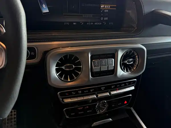 Mercedes-Benz G-Class 2024