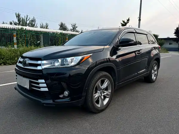 Toyota Highlander 2020