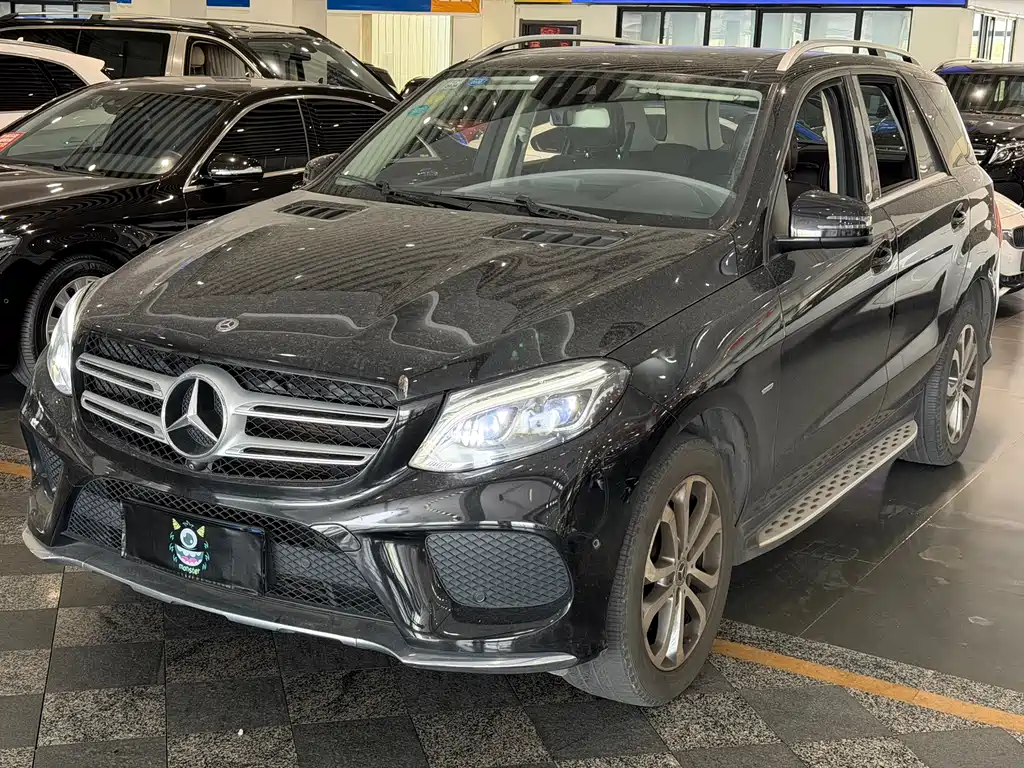 Mercedes-Benz GLE 2018 — фото 1